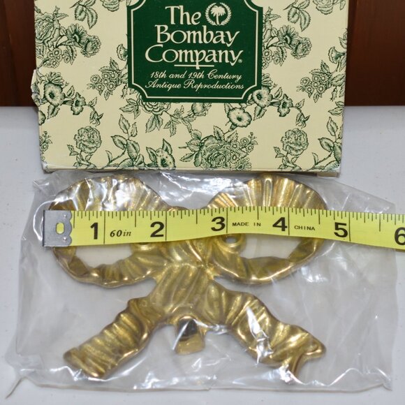 SOLD • NOB Vintage Bombay Company Brass Bow Wall Hanger Hook 2171018 4.5 x 4" - Picture 7 of 7